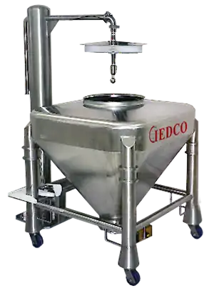 wash station to clean the internal surfaces of the IBC